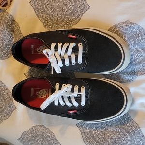 Vans Authentic Pro low top canvas